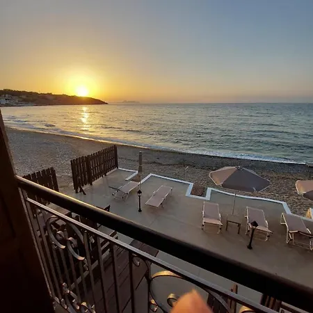 Volakas Beachfront Βίλα