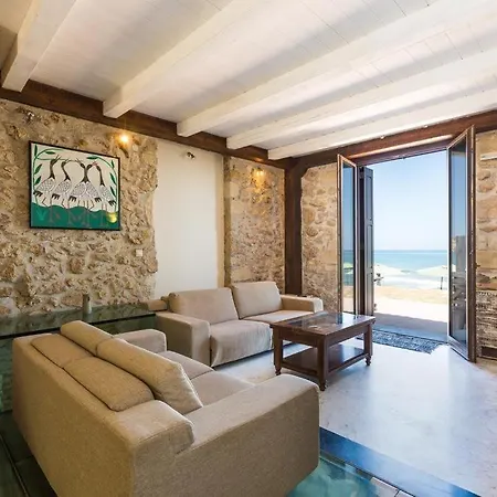 Volakas Beachfront Villa Rethymno