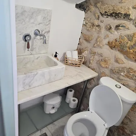 Volakas Beachfront Villa *