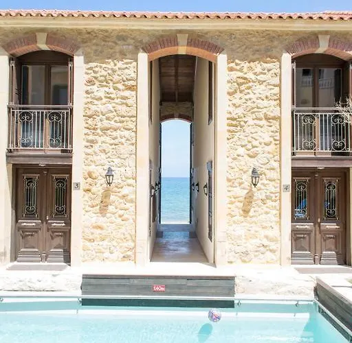 Willa Volakas Beachfront Retimno