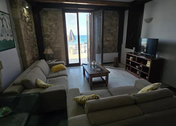 Volakas Beachfront Willa Retimno